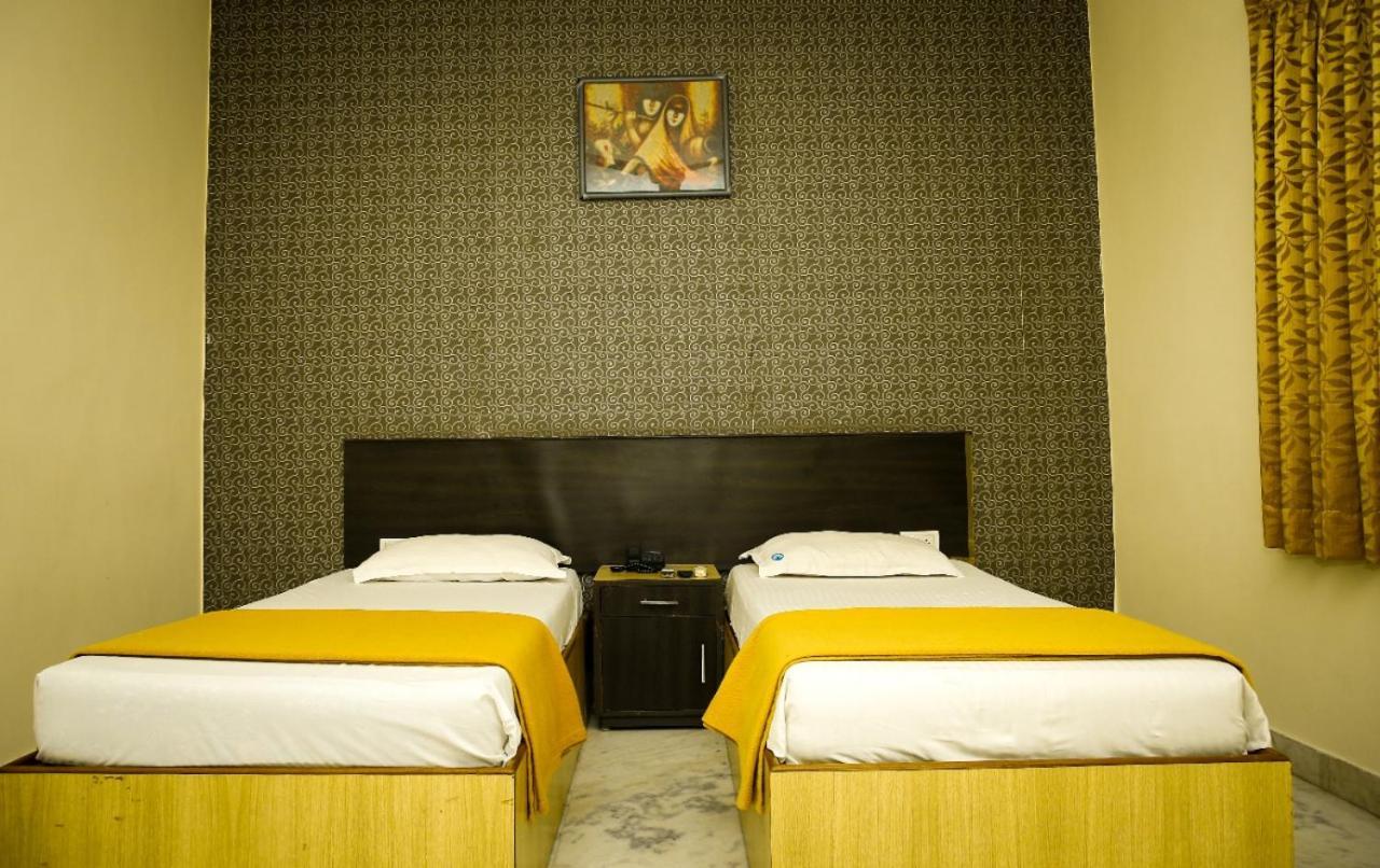 Hotel Arunachala Tiruvannāmalai Esterno foto