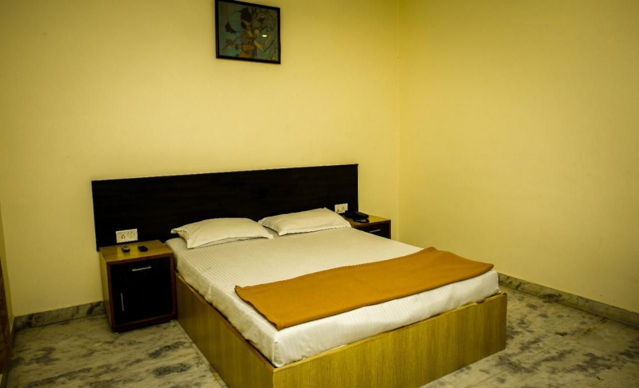 Hotel Arunachala Tiruvannāmalai Esterno foto
