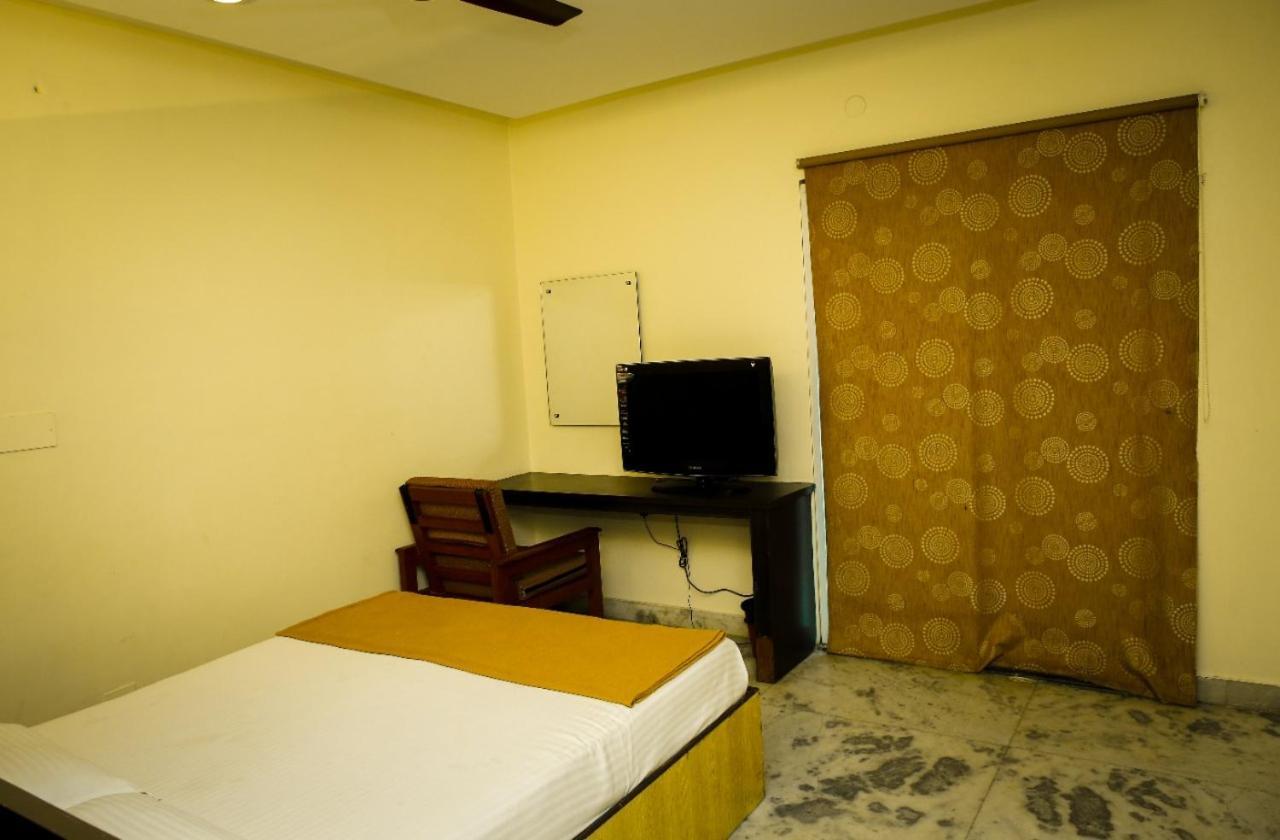 Hotel Arunachala Tiruvannāmalai Esterno foto