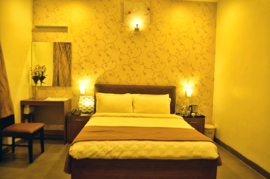 Hotel Arunachala Tiruvannāmalai Esterno foto